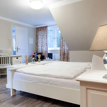 Am Werbellinkanal Gasthof