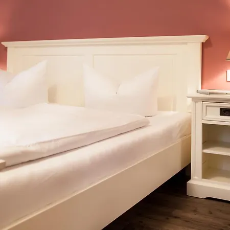 Am Werbellinkanal Gasthof Eichhorst