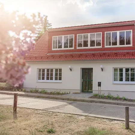 Am Werbellinkanal Guest house Eichhorst